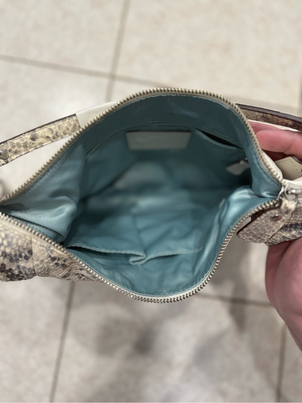 Coach Snakeskin-Print Hobo Shoulder Bag in Cream and Gray L1169-19323 - Picture 7 of 8